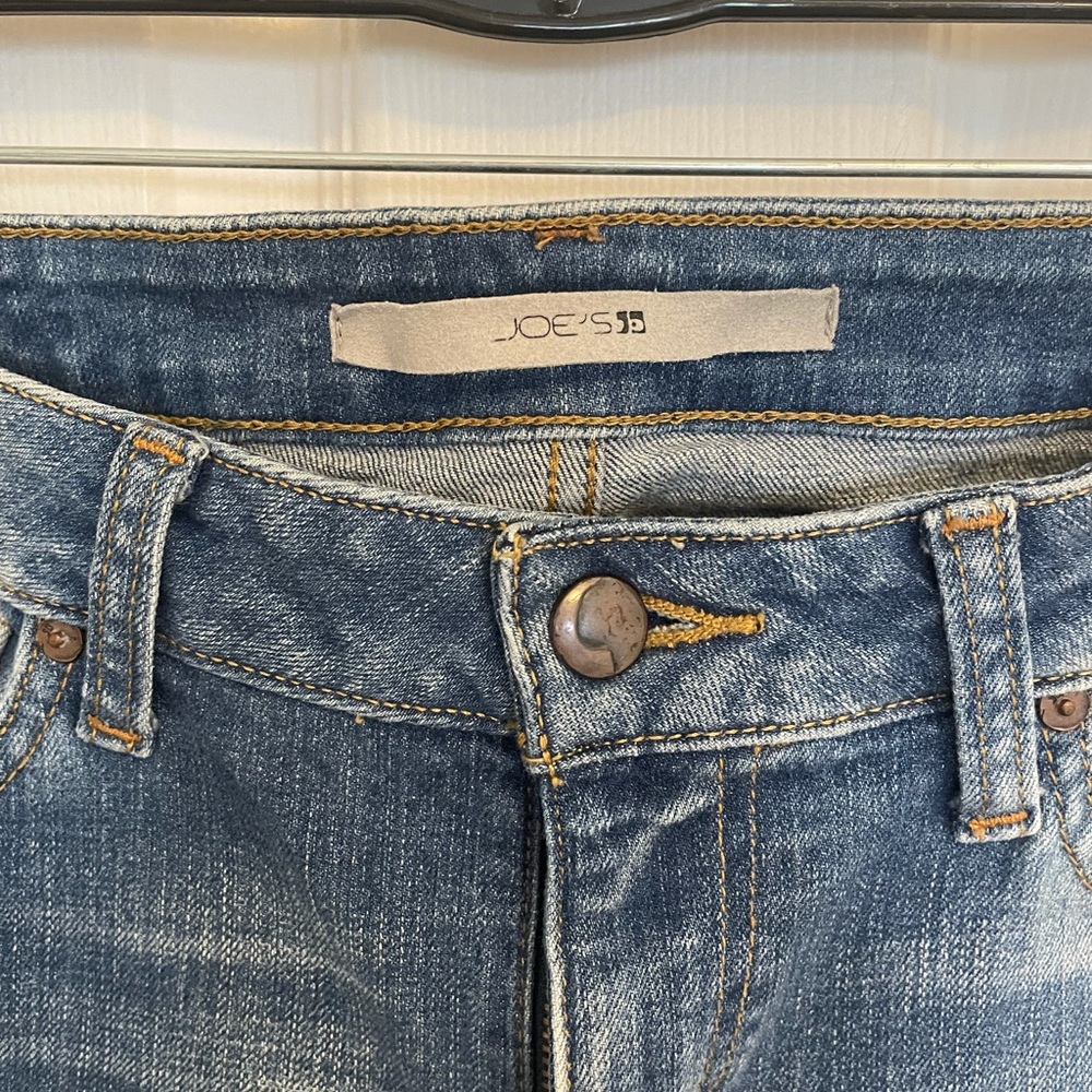 Ladies size 30 honey fit Joe’s jeans